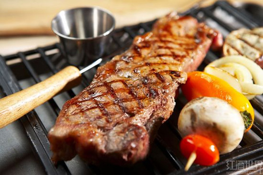 BBQ配紅酒雖好，但也要注意這幾條