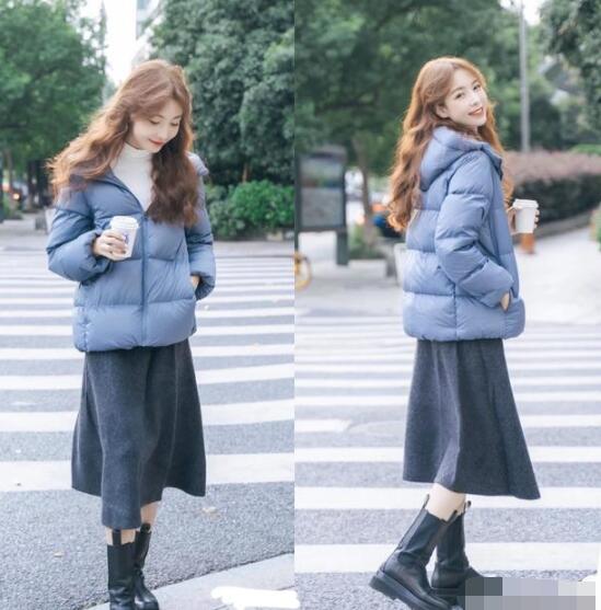 霧霾藍羽絨服