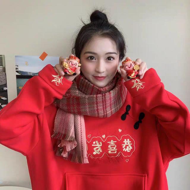 紅色衛衣