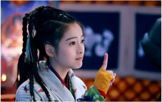 云想衣裳花想容，解密中戲美女學(xué)霸張雪迎膚白貌美的秘密