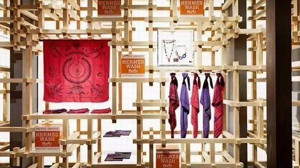 愛馬仕、Chanel等頂級(jí)奢侈品牌不再高冷：但快閃店是唯一出路嗎