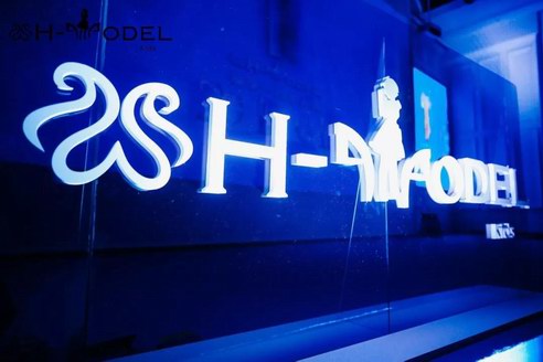 現在輪到你了，此刻，和H-model一起閃耀！