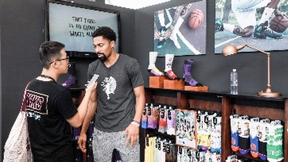 NBA球星丁維迪亮相上海！首發STANCE合作款潮襪