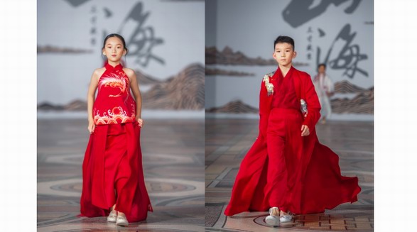 繼紐約時(shí)裝周后 香港國(guó)際星小超模榮登巴黎小皇宮