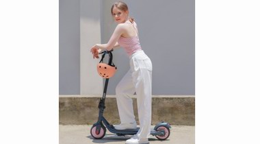 1199元！九號(hào)公司推出女性專屬滑板車：小輕美，實(shí)力圈粉