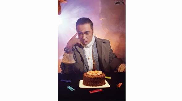 潮男必備單品，與吳鎮宇、劉怡潼一起，卡塔一下，火力全開！