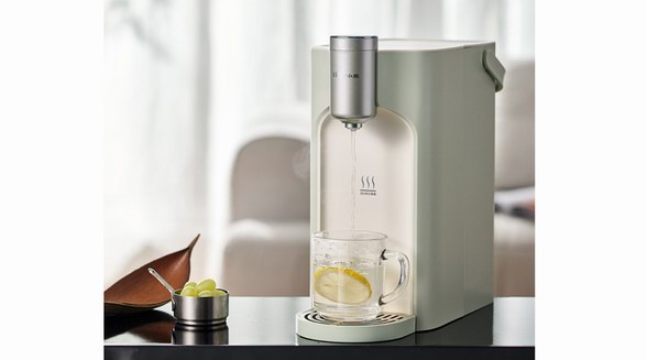 喝水就選“實力派”，小熊電器即熱飲水機為品質生活助力